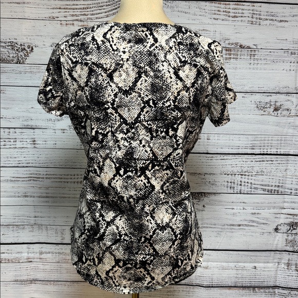 NY&Co Animal Print and Polka Dot V-Neck Tops Set - Picture 3 of 7